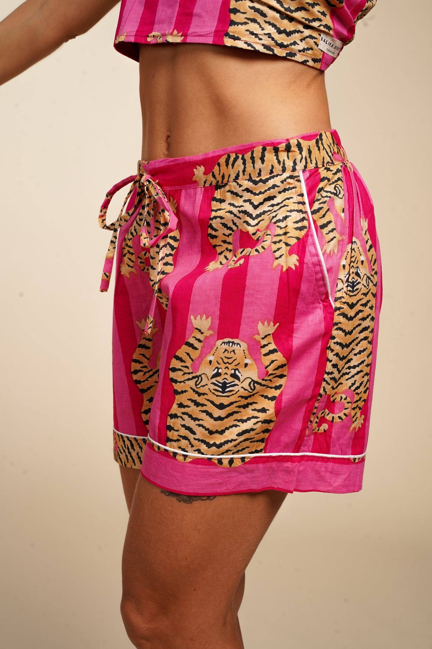 SHORT FEMME PINK TIGER