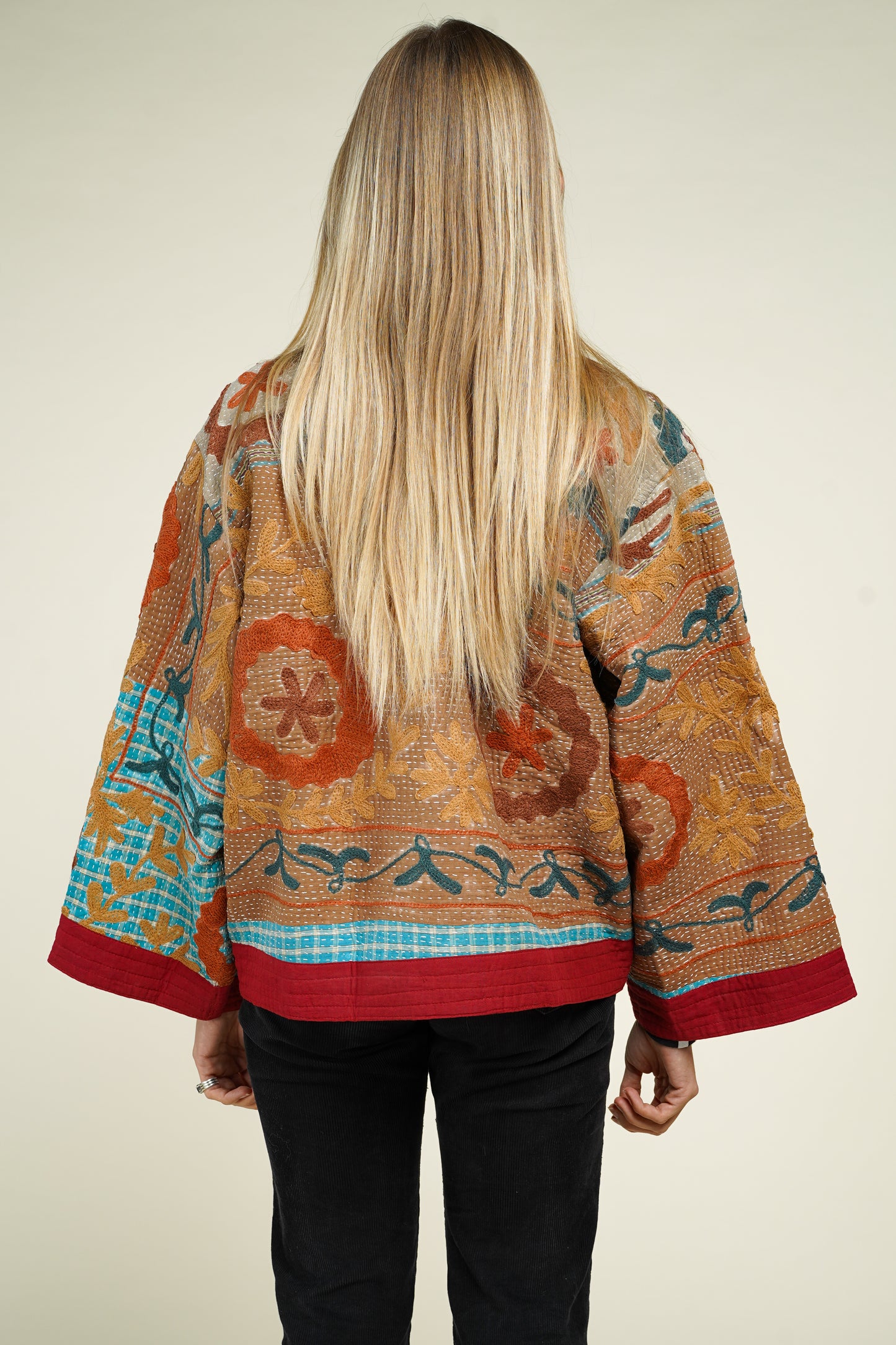 24. KIMONO KANTHA & SUZANI