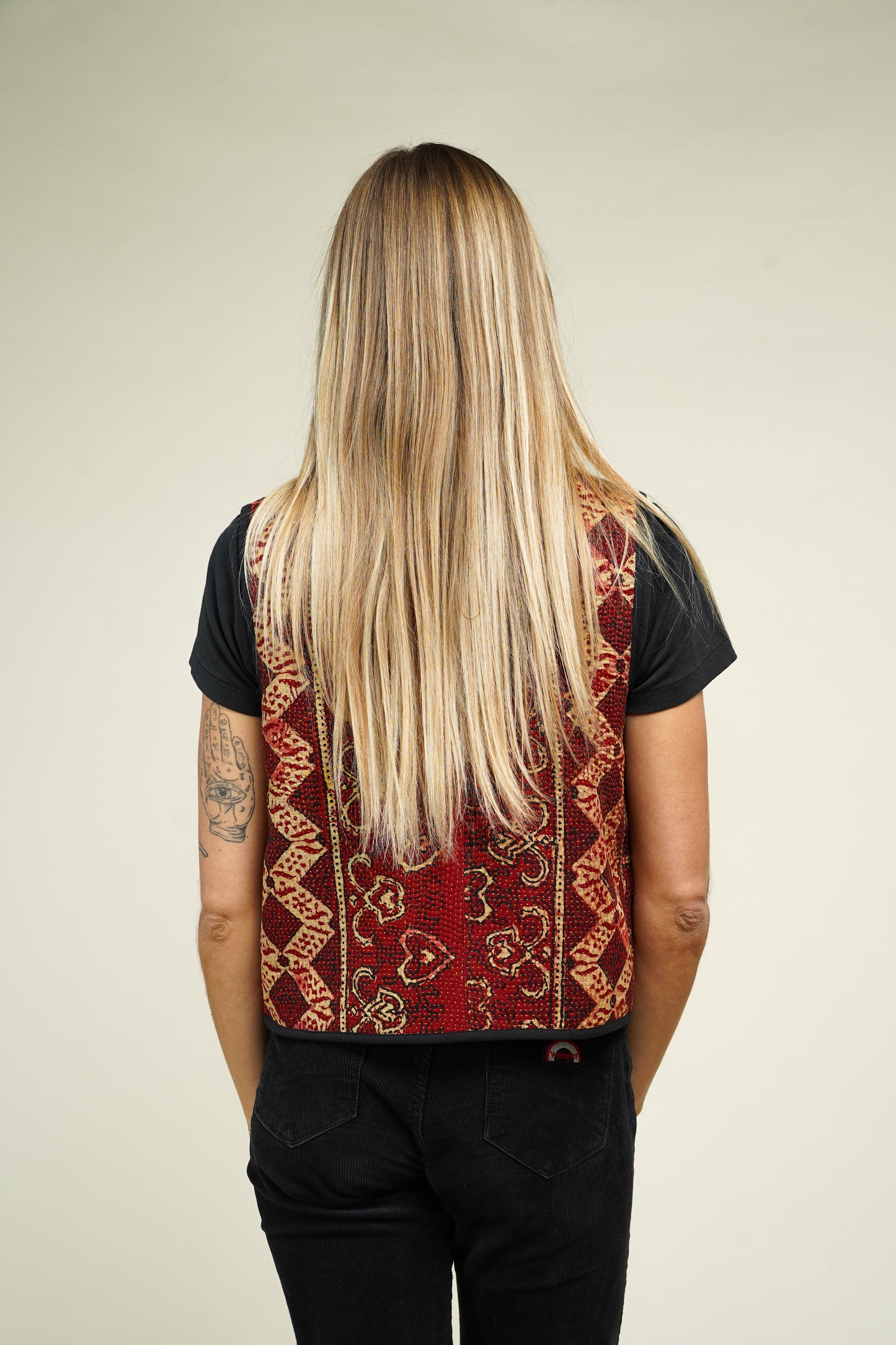 4. GILET KANTHA BLOCKPRINT AJRAK M