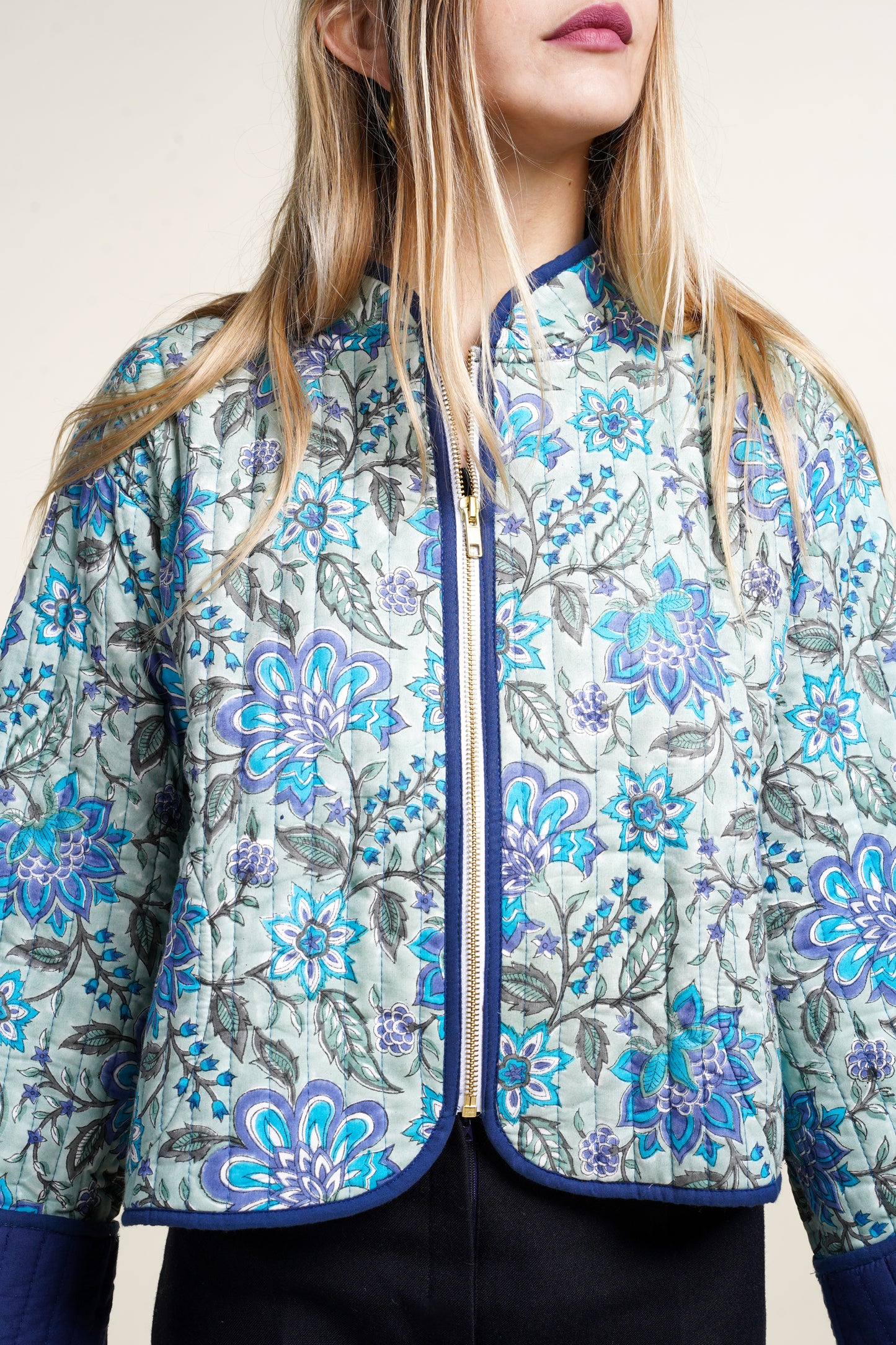 KALI JACKET BLUE FLOWERS