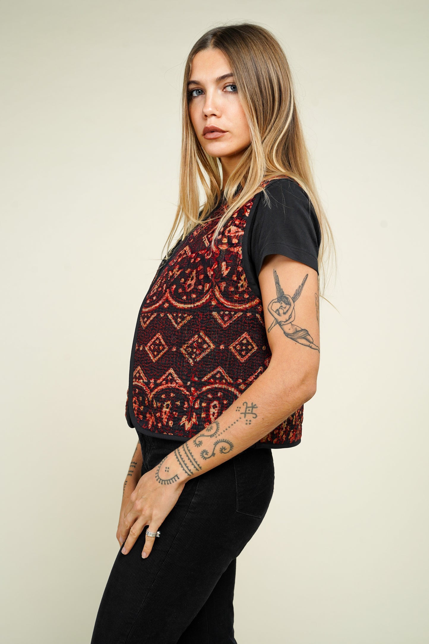 5. GILET KANTHA BLOCKPRINT AJRAK M