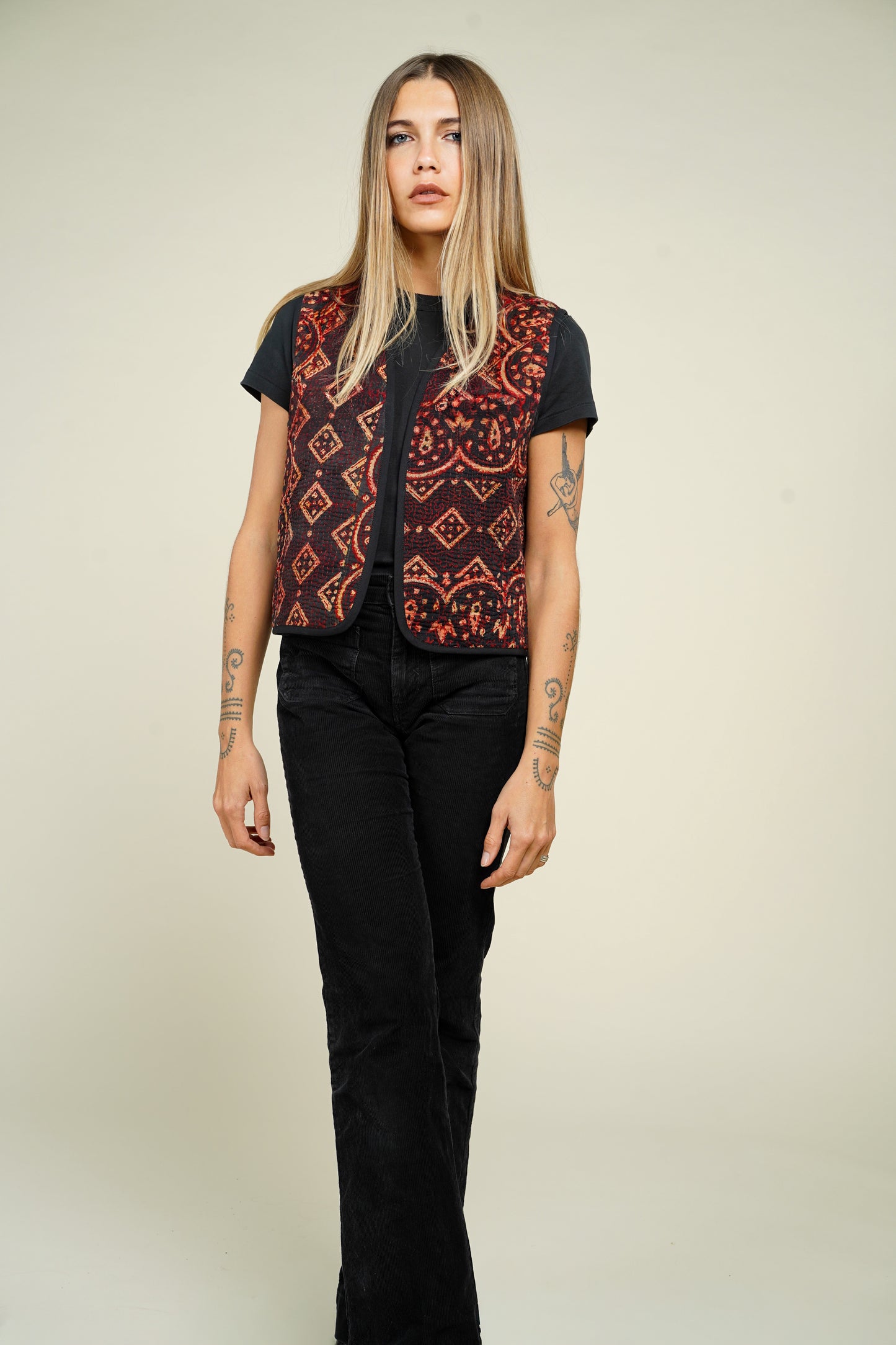 5. GILET KANTHA BLOCKPRINT AJRAK M