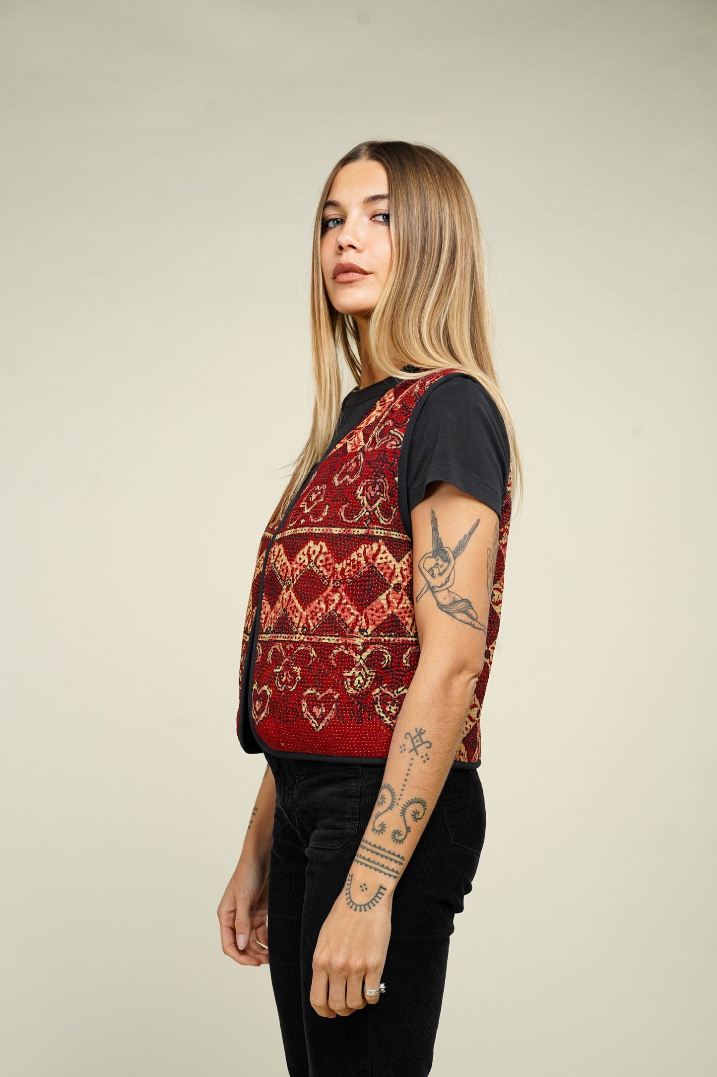 4. GILET KANTHA BLOCKPRINT AJRAK M