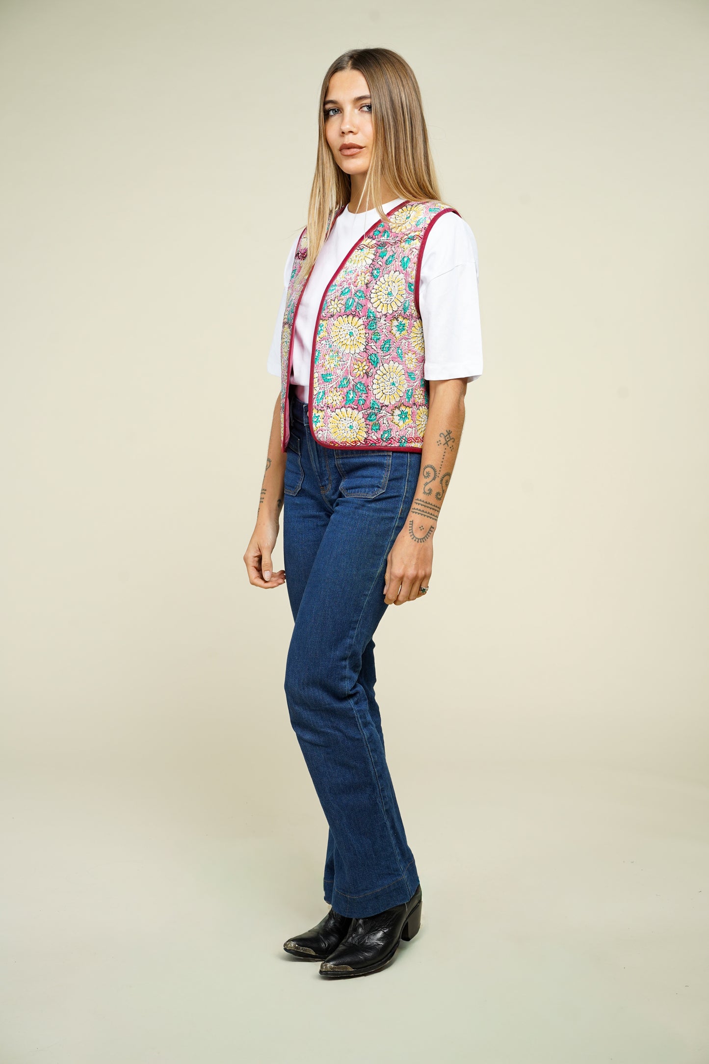 2. GILET KANTHA BLOCKPRINT BAGRU M
