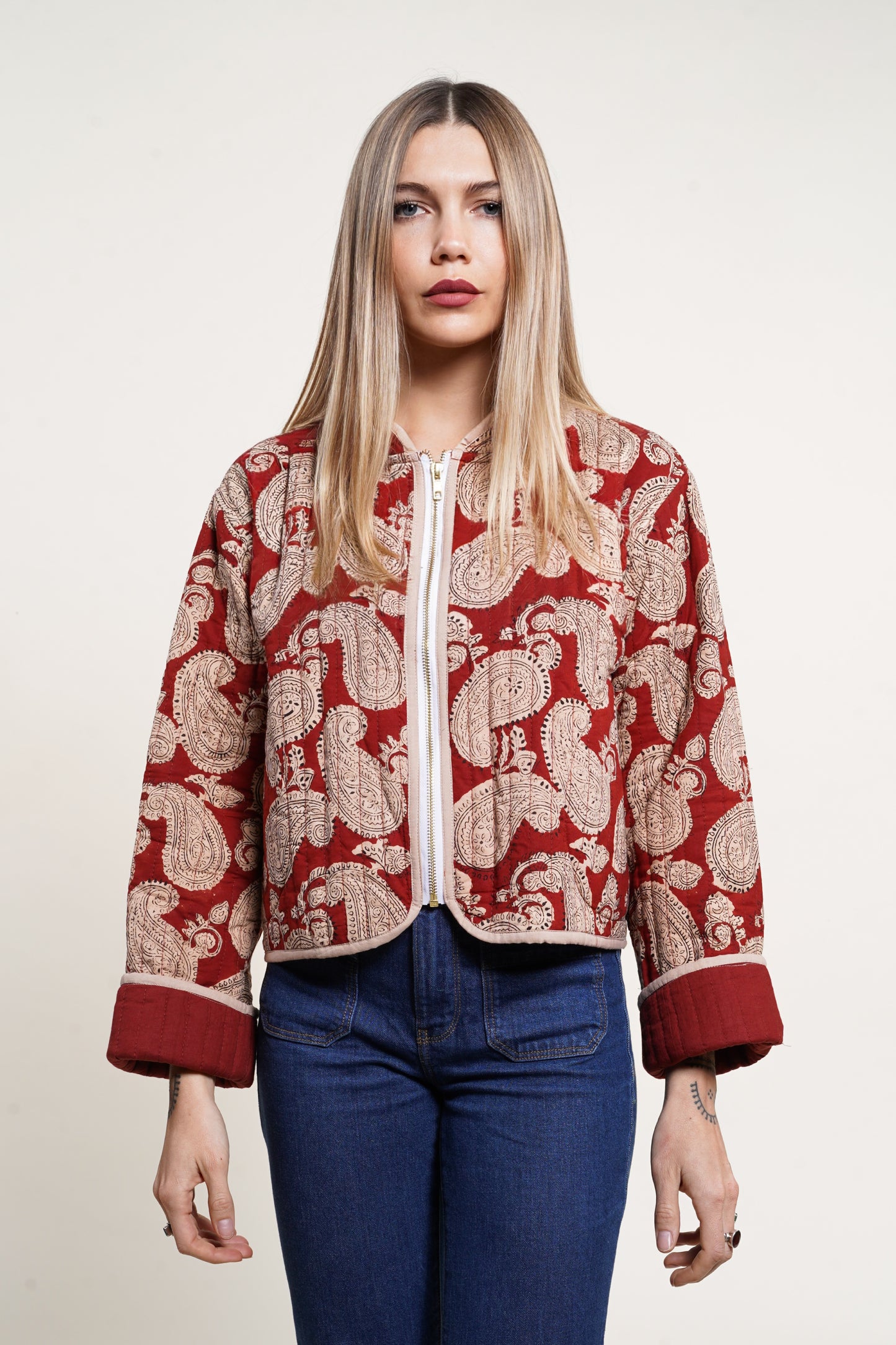 KALI JACKET RED PAISLEY