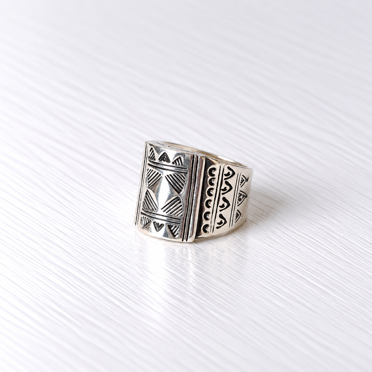 YANTRA — Bague en argent 925