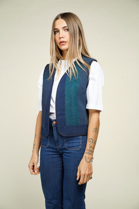 7. GILET KANTHA INDIGO