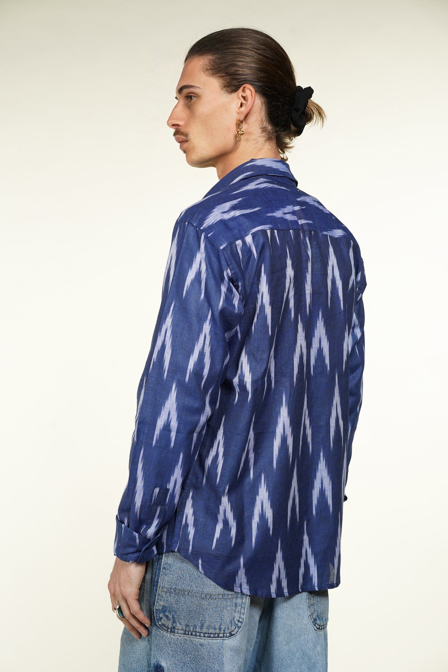 CHEMISE HOMME MANCHES LONGUES IKAT BLEU