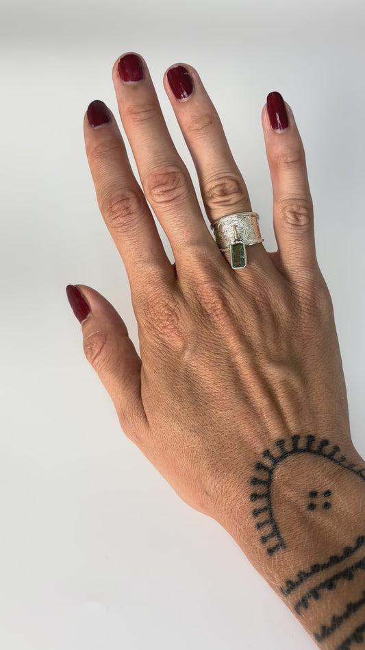Bague Envolée – Tourmaline verte baguette